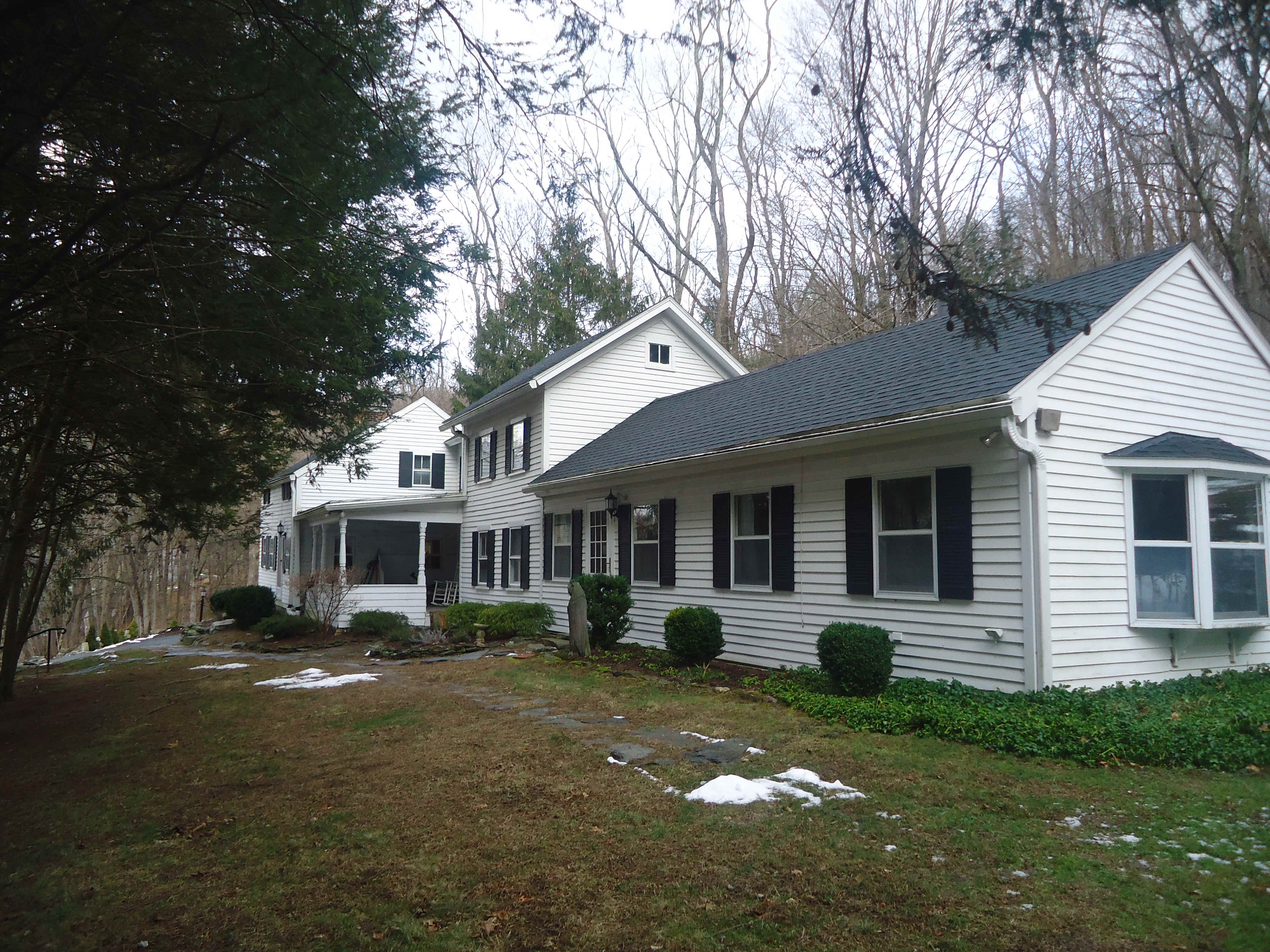 Building photograph for 227 NEW MILFORD RD EAST